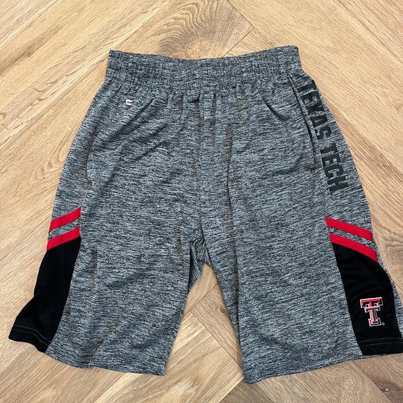 Texas Tech Boys Basketball shorts Size M 12-14 - Picture 1 of 3